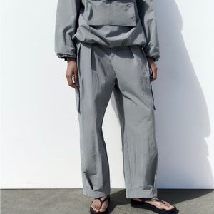 Zara Nylon Cargo Pants. Size XS.